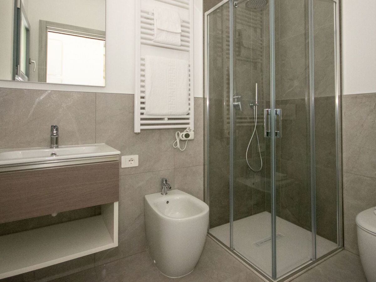 Studio One Life Suites à Bibione, 450 m de la plage - Photo 6