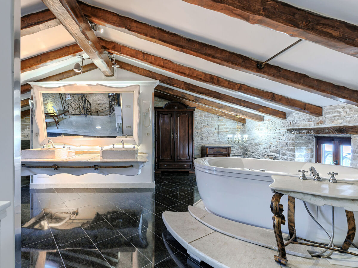 Golden Roots, maison 3 étages avec piscine privée - Photo 11