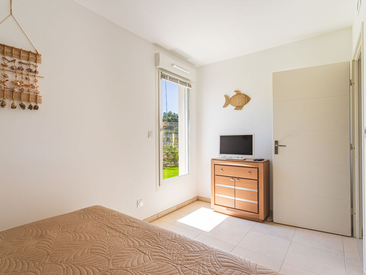 Appartement 4 étoiles au Lavandou, terrasse et jardin - Photo 19