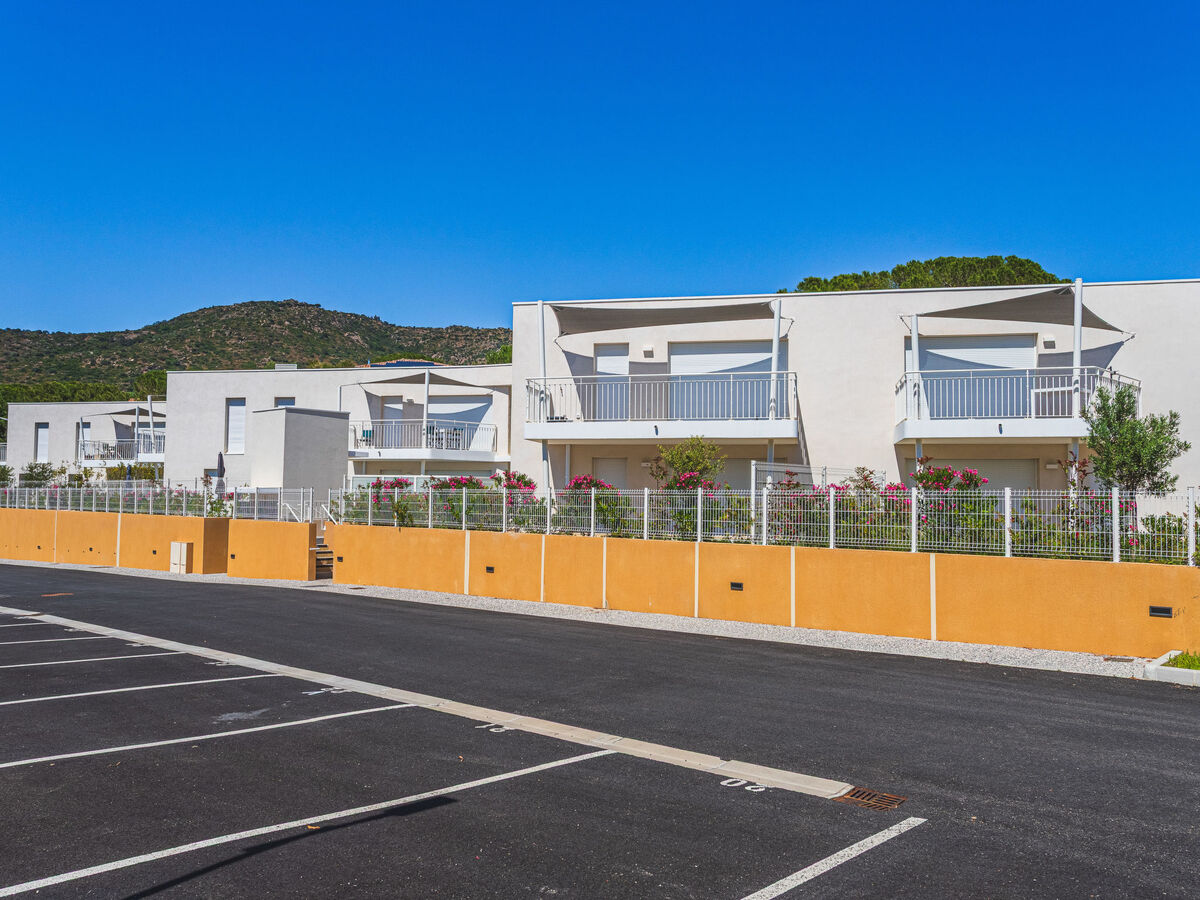 Appartement 4 étoiles au Lavandou, terrasse et jardin - Photo 26