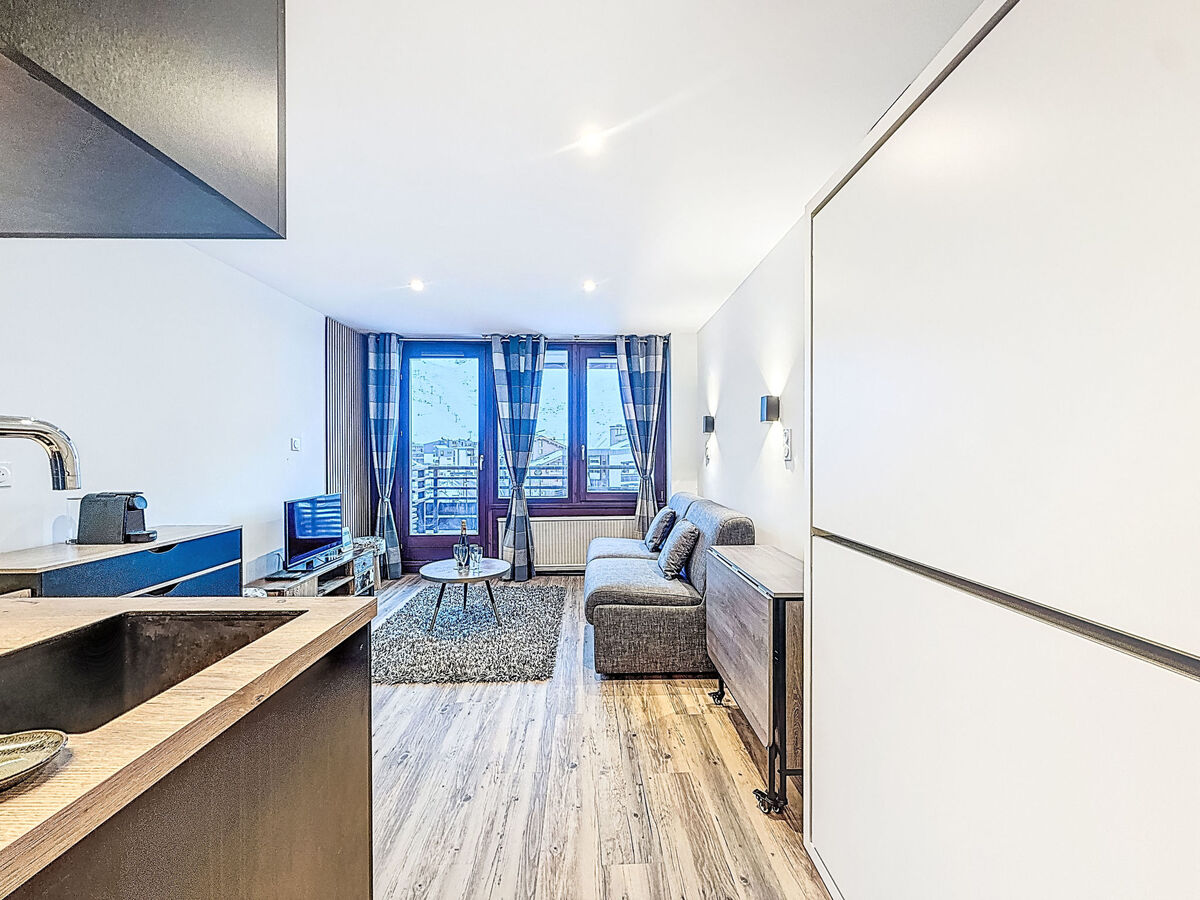 Studio rénové 22 m² balcon sud-ouest, 200 m des pistes - Photo 9