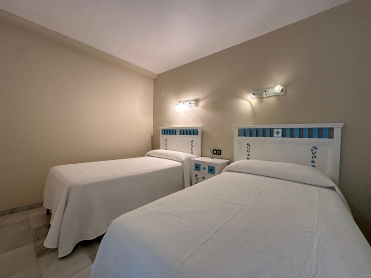 Appartement 3 chambres à Puerto Marina, 2 min de plage - Photo 18
