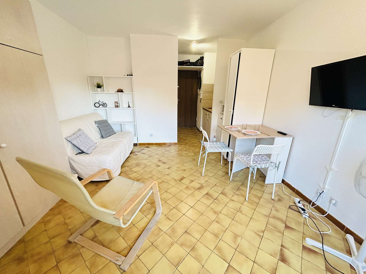 Studio avec balcon à 250m du centre - Cap d'Agde - Photo 2