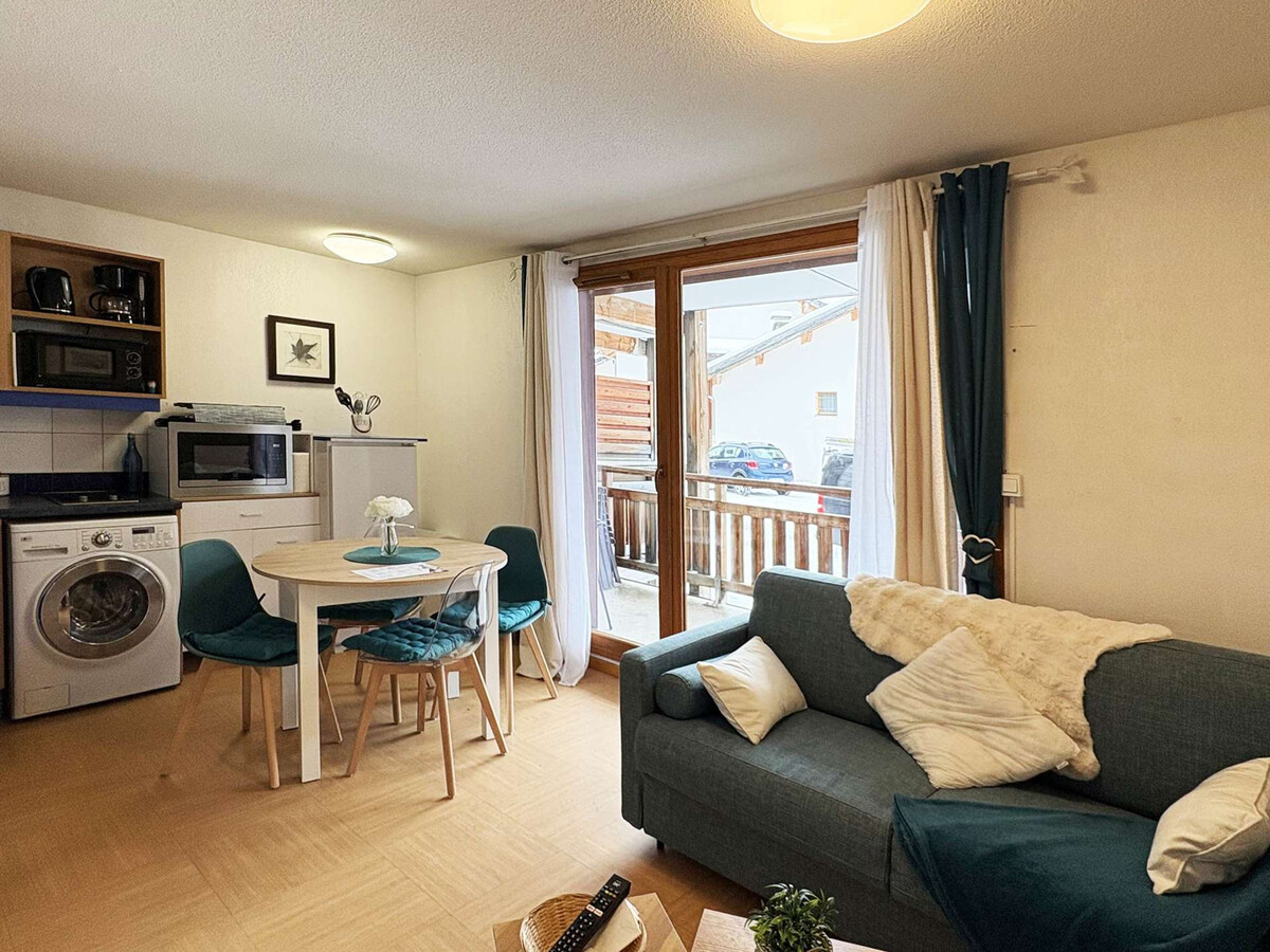 Studio skis aux pieds, grand balcon aux Orres - Photo 2