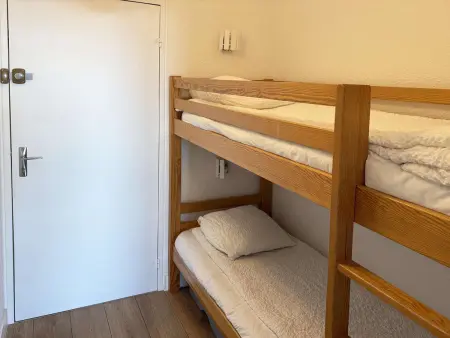 Studio skis aux pieds aux Orres, vue vallée et balcon Ouest : photo 5