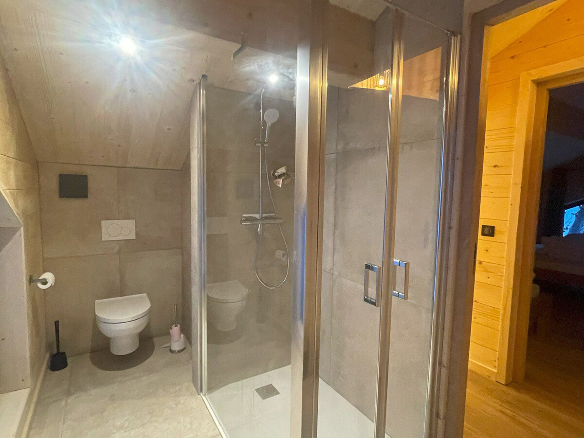 Chalet 12 pers. Nancroix : 5 chambres, 5 salles de bain - Photo 15