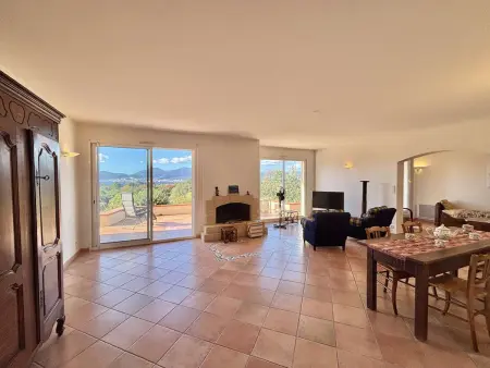 Location maison à PORTICCIO, Villa 4 pièces avec jardin à Porticcio, 5 couchages