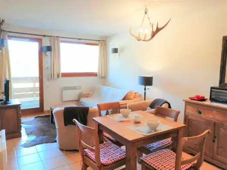 Location appartement à Morillon 1100, Confortable 2 pièces à Morillon 1100, proche des remontées mécaniques
