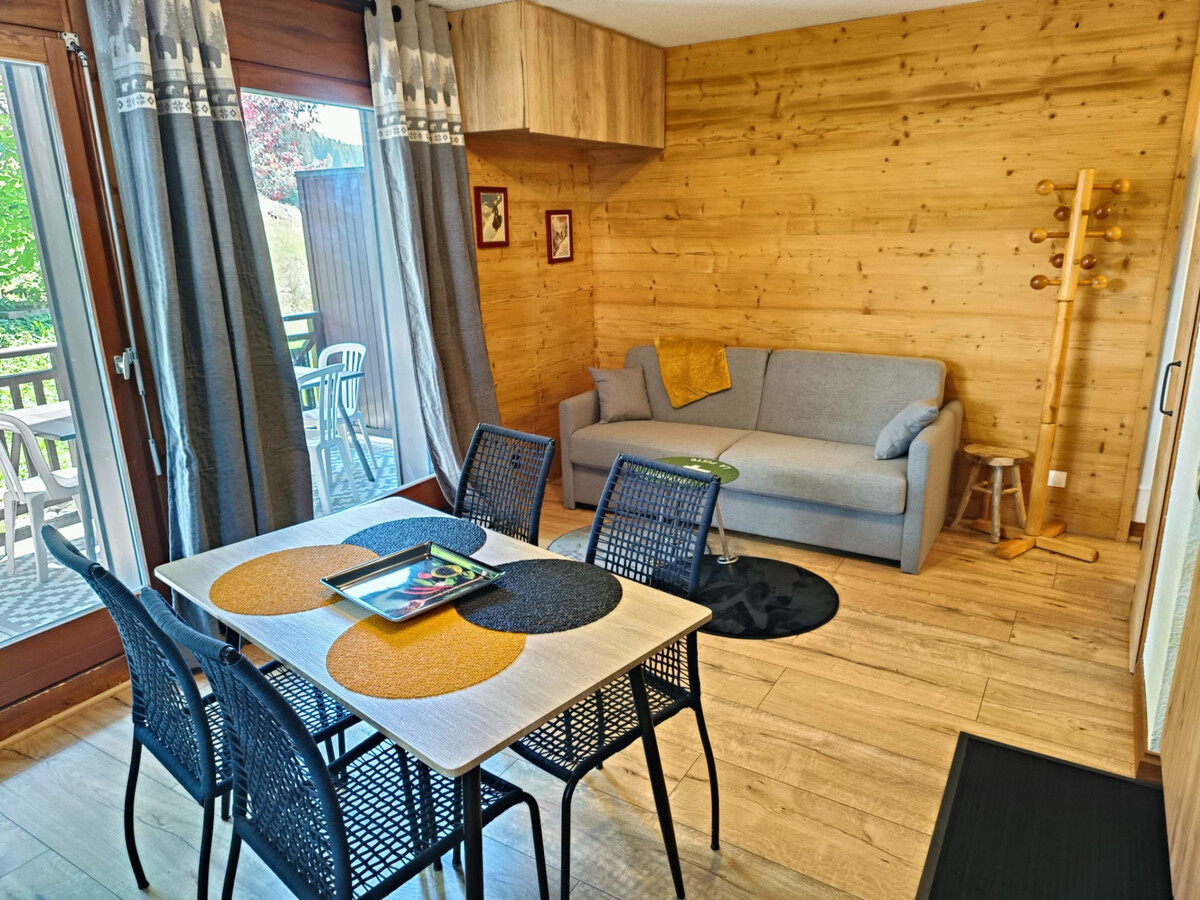 Appartement 2 pièces aux Carroz, animaux admis, parking - Photo 1