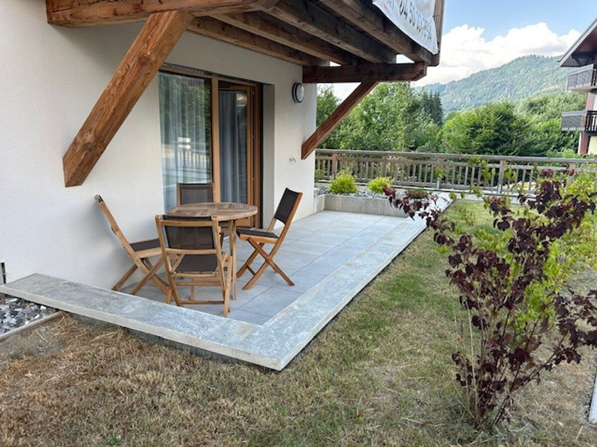 Appartement 2 chambres, cuisine équipée, parking couvert - Photo 11