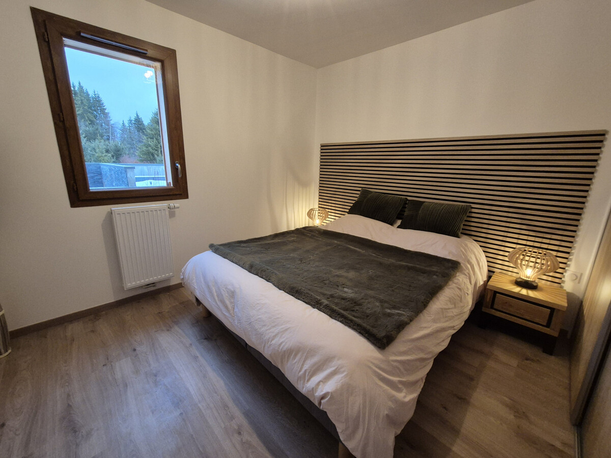 Appartement 2 chambres rez-de-jardin avec parking, Les Carroz - Photo 2