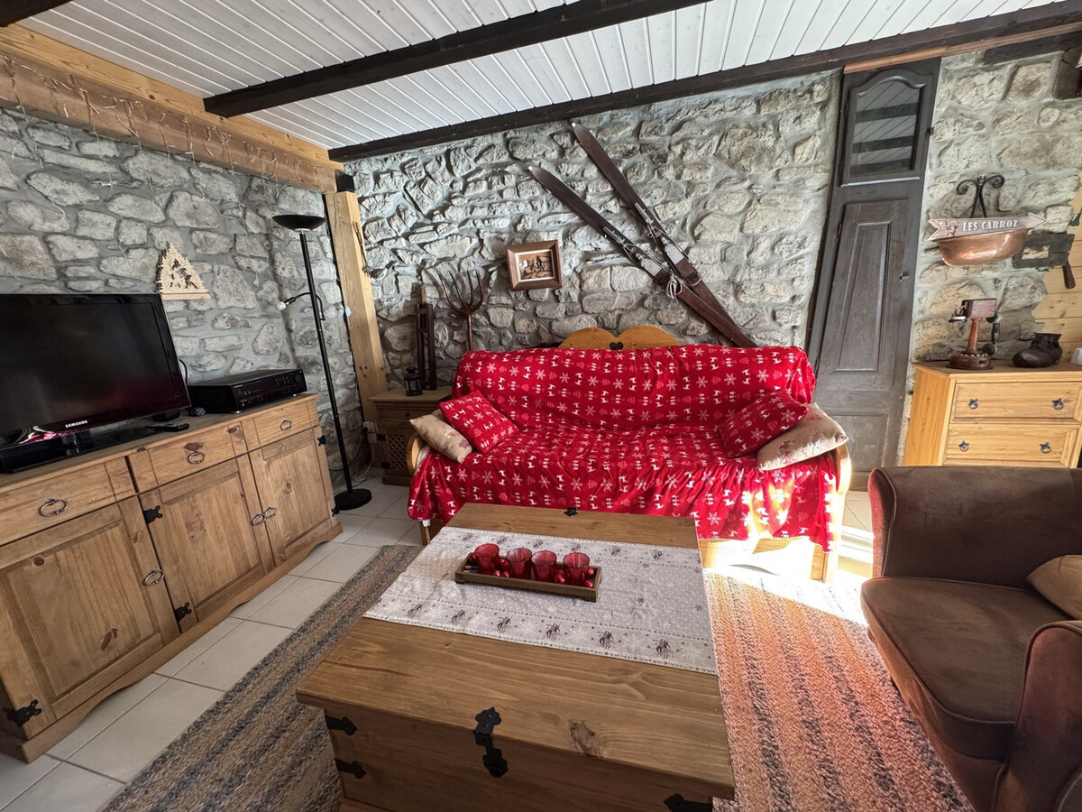 Appartement 5 pers. en chalet rénové aux Carroz - Parking - Photo 5