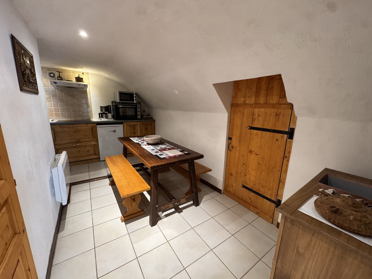 Appartement 5 pers. en chalet rénové aux Carroz - Parking - Photo 11