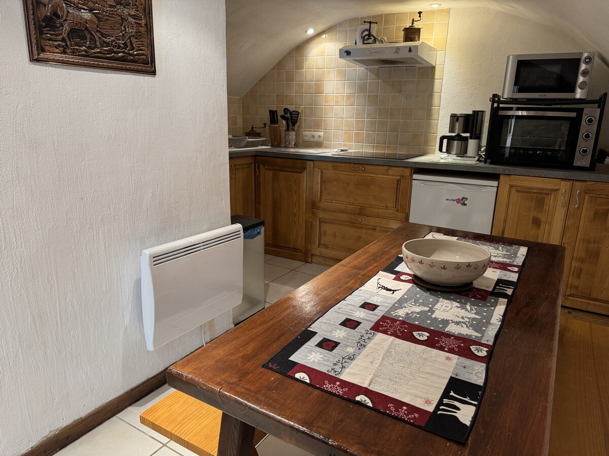 Appartement 5 pers. en chalet rénové aux Carroz - Parking - Photo 12