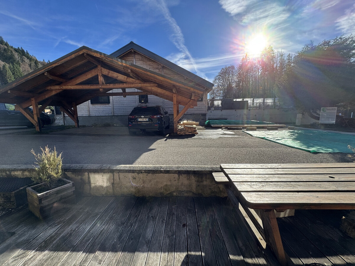 Appartement 5 pers. en chalet rénové aux Carroz - Parking - Photo 19