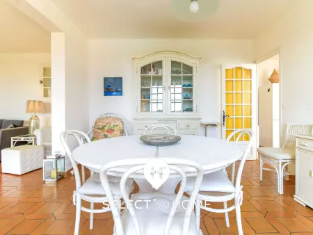 Villa paisible avec piscine et vue mer à Bormes - Photo 5
