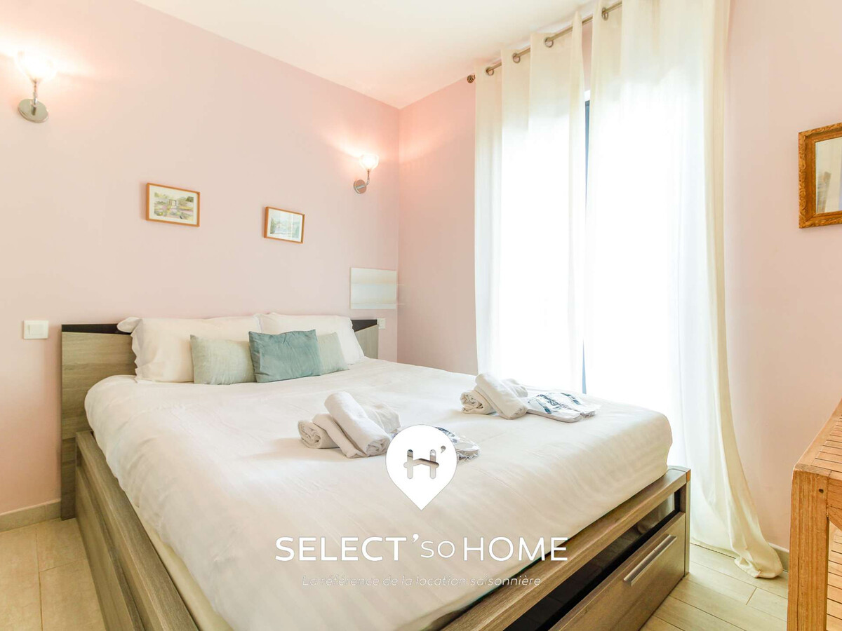 Villa méditerranéenne avec piscine à débordement au Lavandou - Photo 10