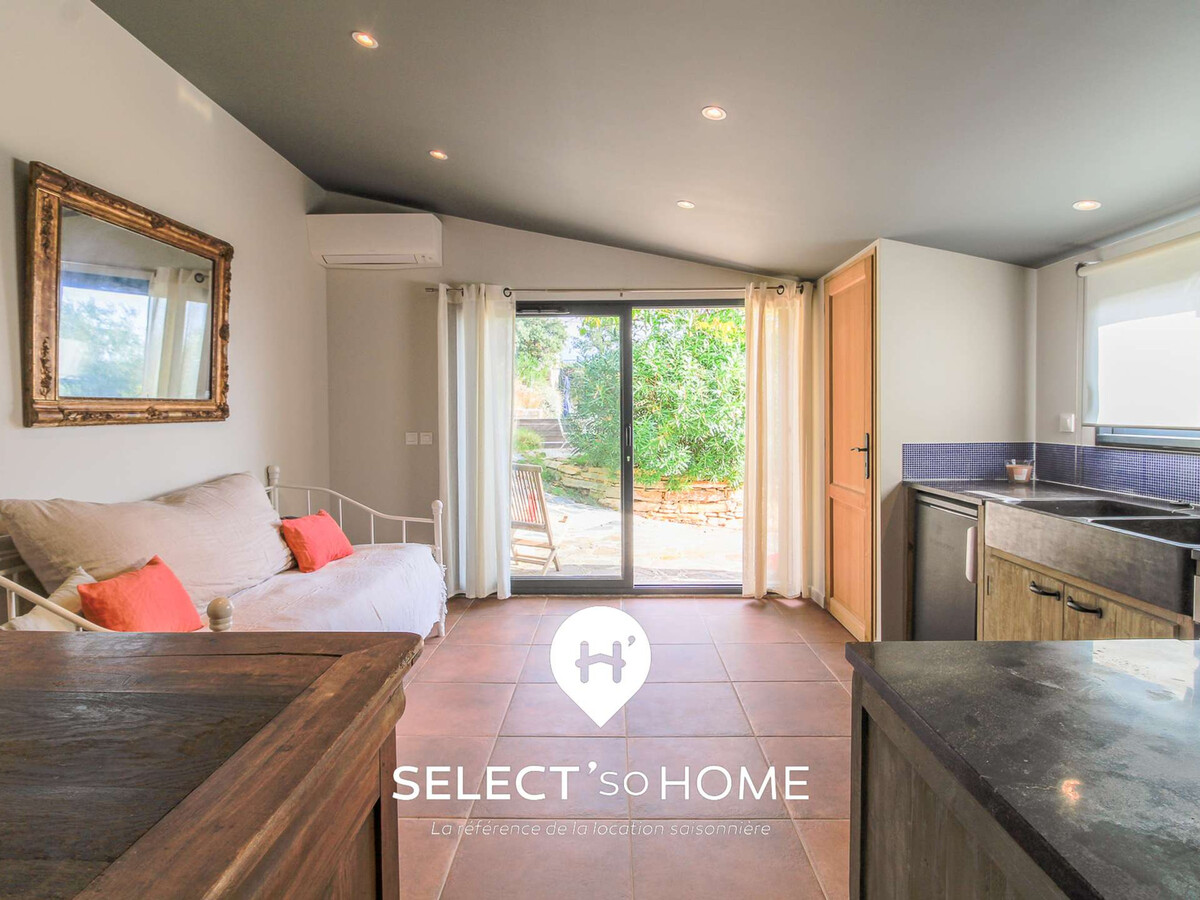 Villa méditerranéenne avec piscine à débordement au Lavandou - Photo 20