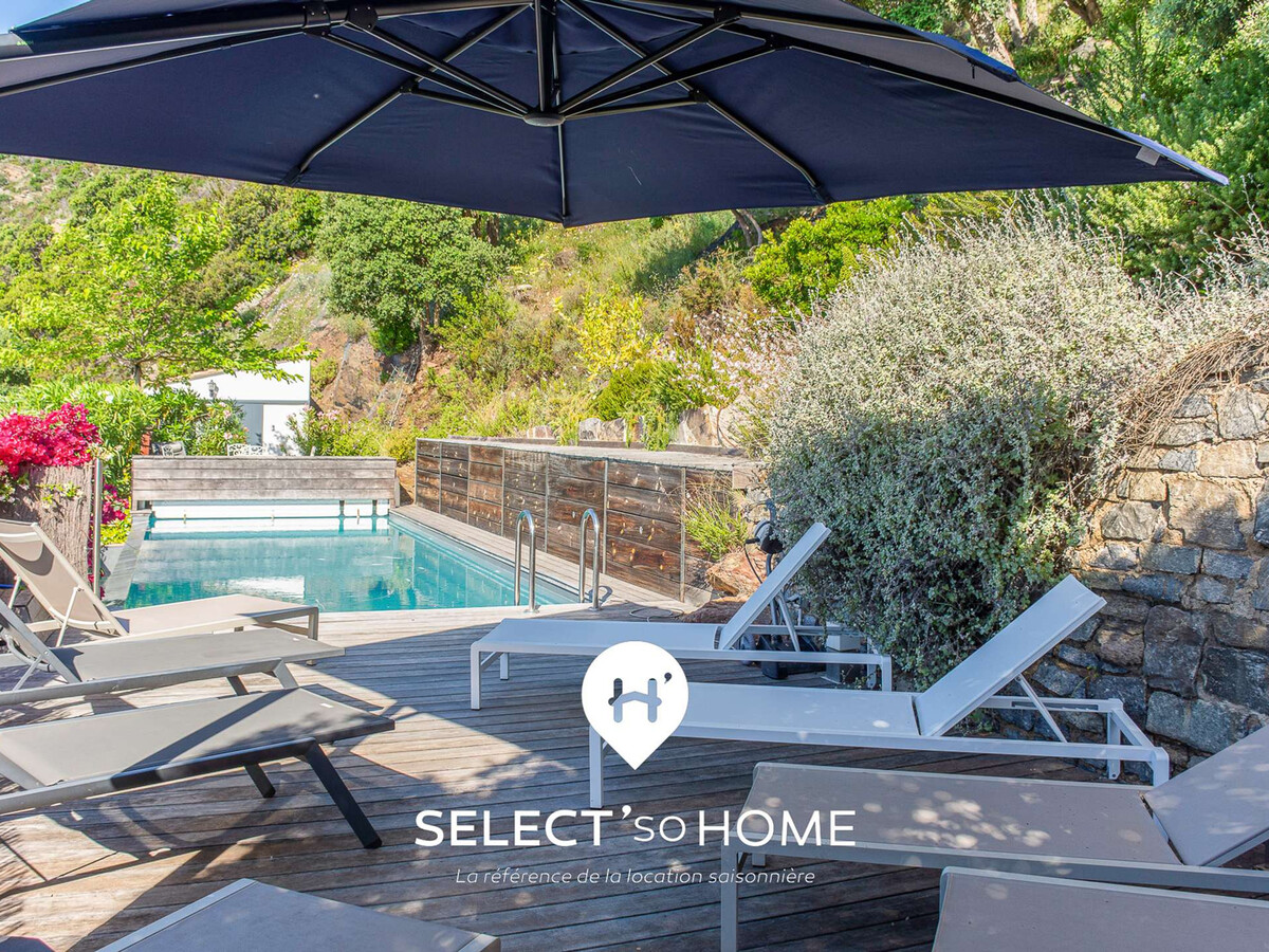 Villa méditerranéenne avec piscine à débordement au Lavandou - Photo 21