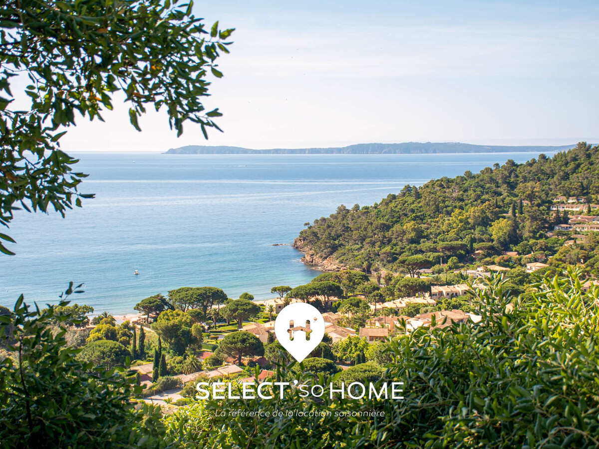 Villa méditerranéenne avec piscine à débordement au Lavandou - Photo 24