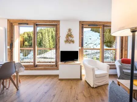 T3 rénové skis aux pieds à Courchevel Moriond avec parking couvert : photo 2