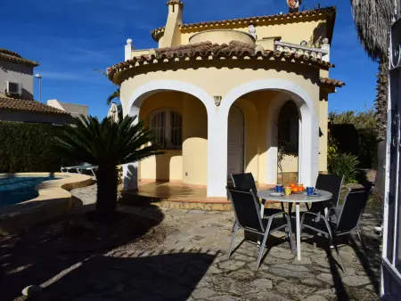 Chalet à Oliva Nova avec piscine privée et Wi-Fi, proche golf et plage - Photo 1