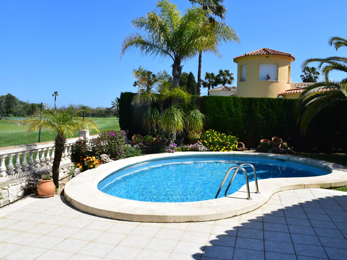 Villa 117 m² avec piscine privée à Oliva Nova Golf - Photo 1