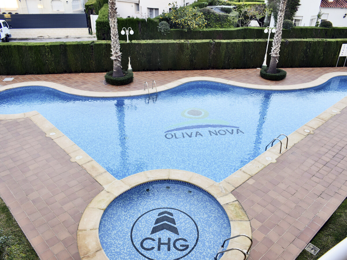 Appartement 78 m² première ligne golf, piscine, 1,3 km plage - Photo 3