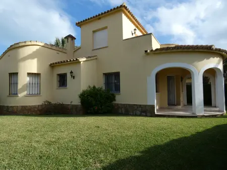 Villa spacieuse à Oliva Nova pour 8 pers., proche plage et golf, animaux acceptés - Photo 1