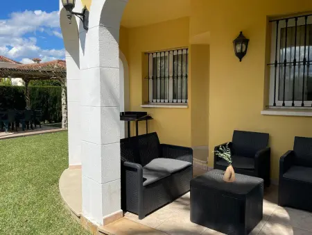 Villa spacieuse à Oliva Nova pour 8 pers., proche plage et golf, animaux acceptés - Photo 2