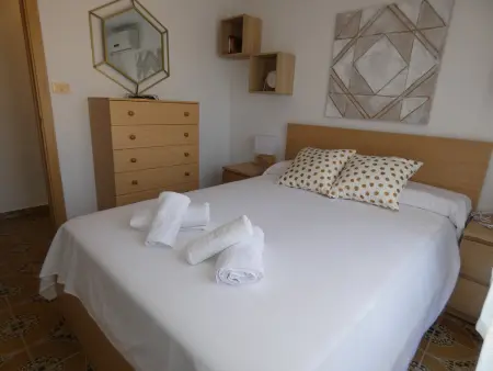 Charmante maison à 50m de la plage pour 6 personnes avec climatisation et parking privé - Photo 16