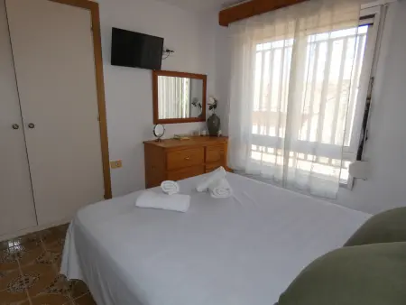 Charmante maison à 50m de la plage pour 6 personnes avec climatisation et parking privé - Photo 21