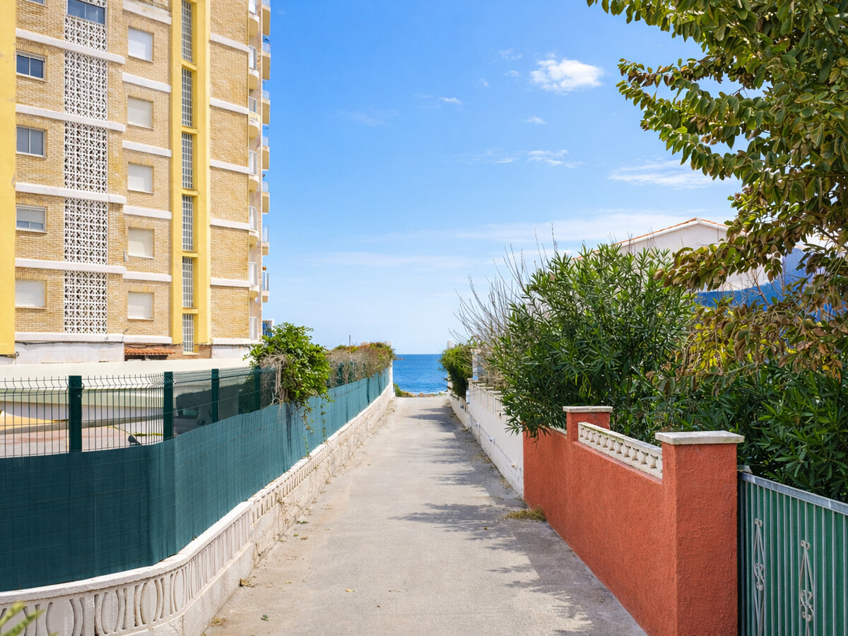Appartement 90 m² à Denia, 90 m de la plage Las Marinas - Photo 33