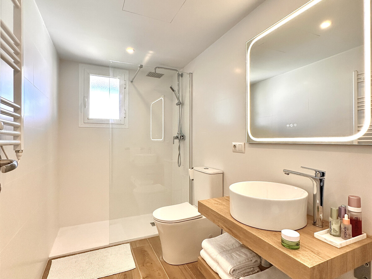 Appartement 2 chambres à 300 m de la plage, piscine - Photo 14