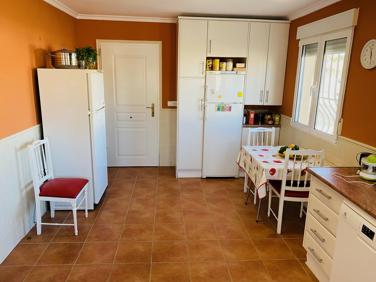 Villa 138 m² Oliva, 8 pers., piscine privée et jardin - Photo 14