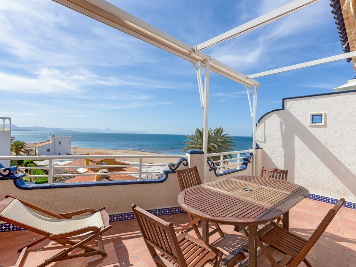 Penthouse 60 m² à 10 m de la plage, piscine commune - Photo 2