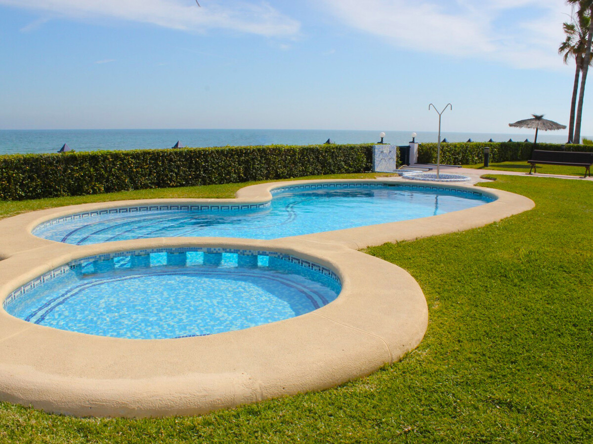 Penthouse 60 m² à 10 m de la plage, piscine commune - Photo 5