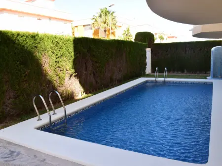 Appartement 6 pers. à 100 m de la plage, piscine commune : photo 4
