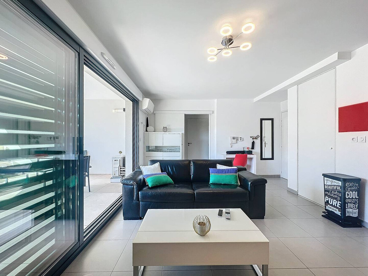 T2 moderne face mer avec terrasse 18 m² à La Ciotat - Photo 8