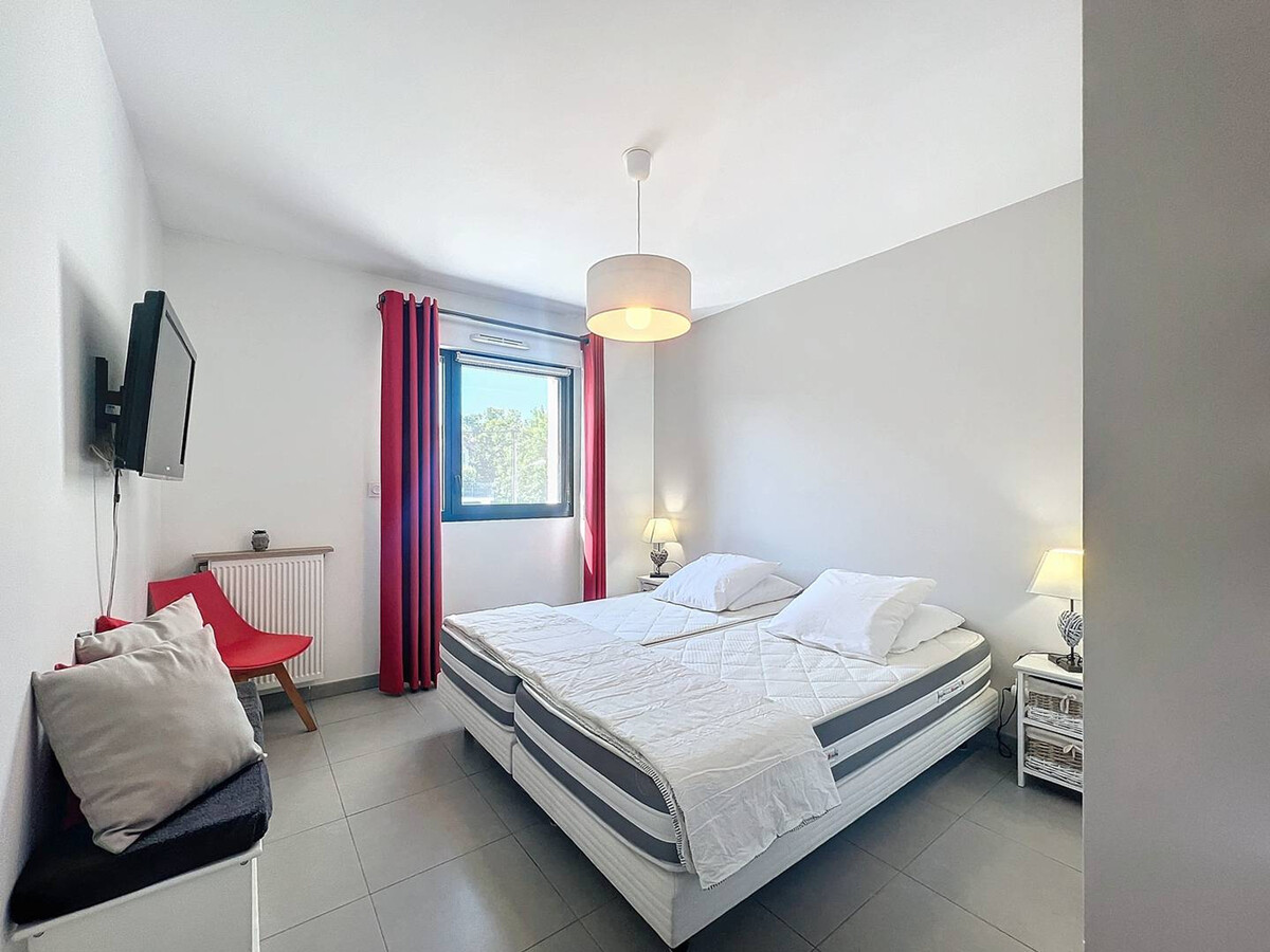 T2 moderne face mer avec terrasse 18 m² à La Ciotat - Photo 14