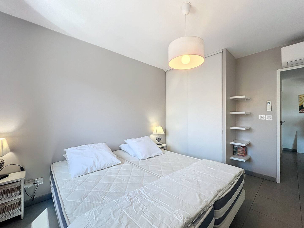 T2 moderne face mer avec terrasse 18 m² à La Ciotat - Photo 15