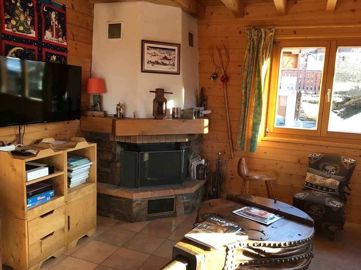 Chalet 5 chambres aux Carroz avec parking couvert - Photo 5