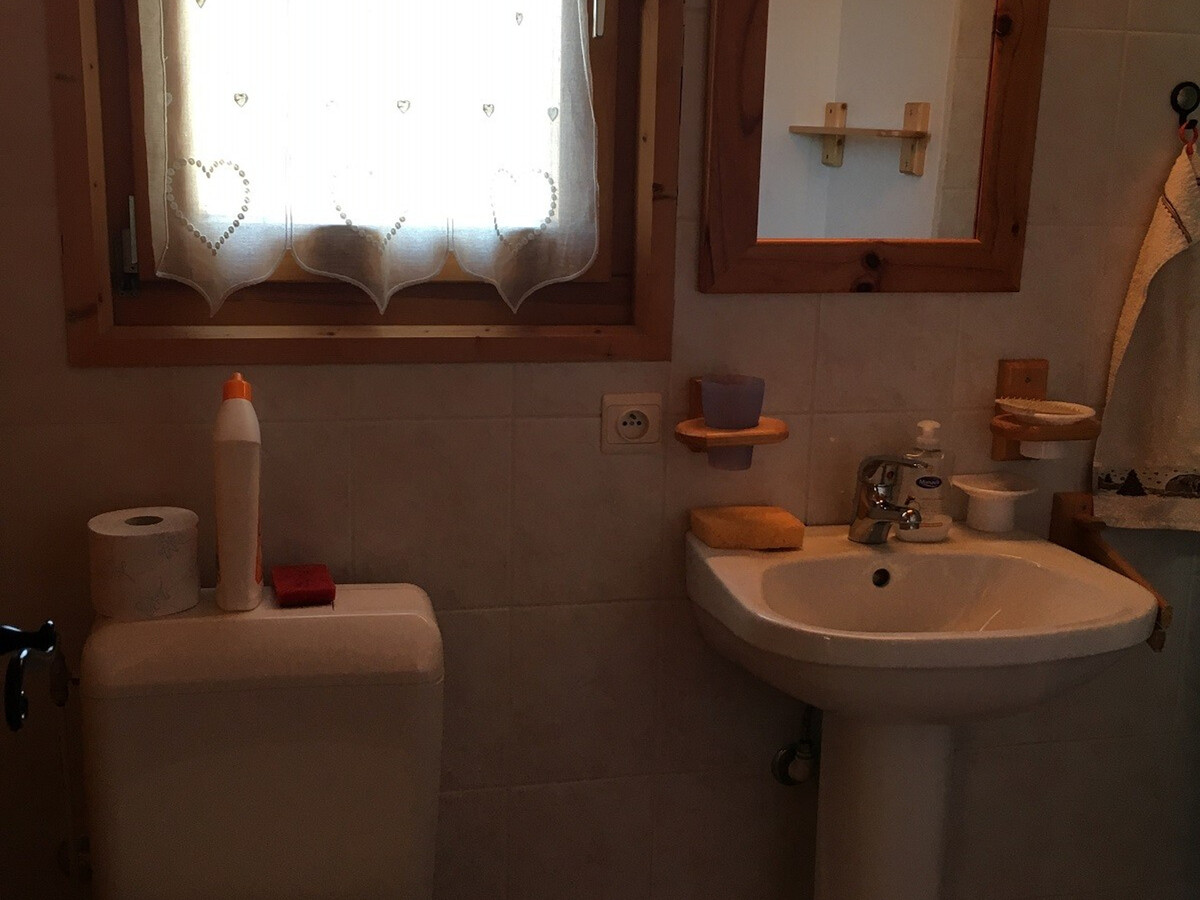 Chalet 5 chambres aux Carroz avec parking couvert - Photo 10