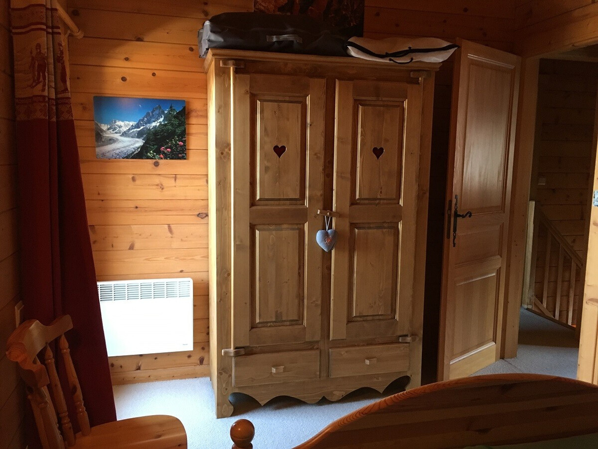 Chalet 5 chambres aux Carroz avec parking couvert - Photo 12