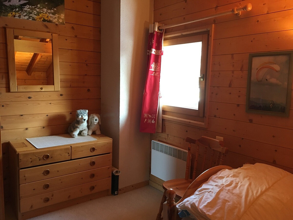 Chalet 5 chambres aux Carroz avec parking couvert - Photo 18