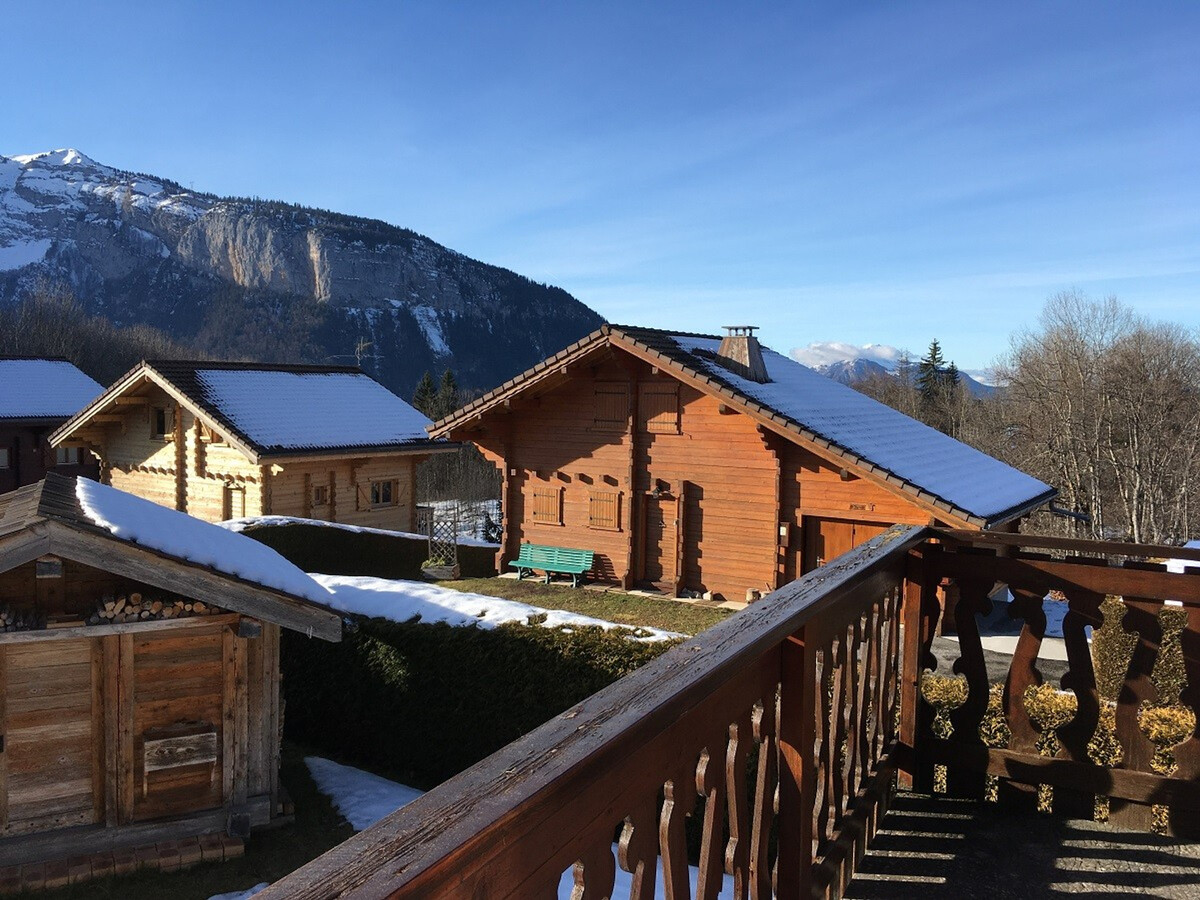 Chalet 5 chambres aux Carroz avec parking couvert - Photo 27
