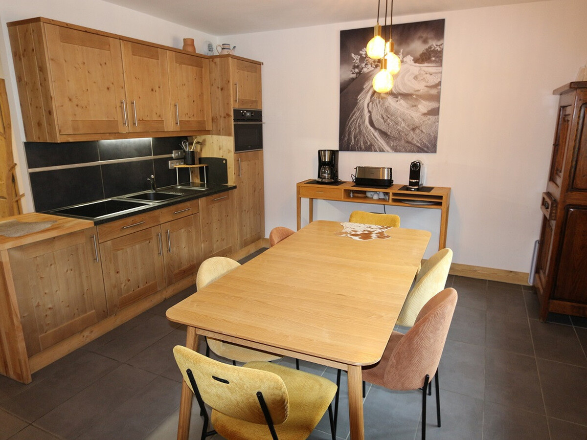 Appartement 2 chambres, centre Les Carroz, parking couvert - Photo 2