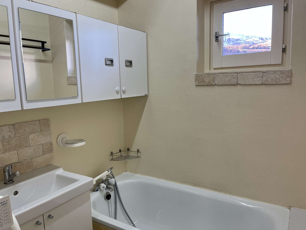 Appartement 2 pièces Vars, balcon ouest, haut de station - Photo 5