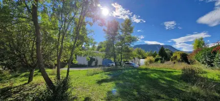 Location villa à Montlaur en Diois, Villa attrayante avec piscine privée à Montlaur-en-Diois