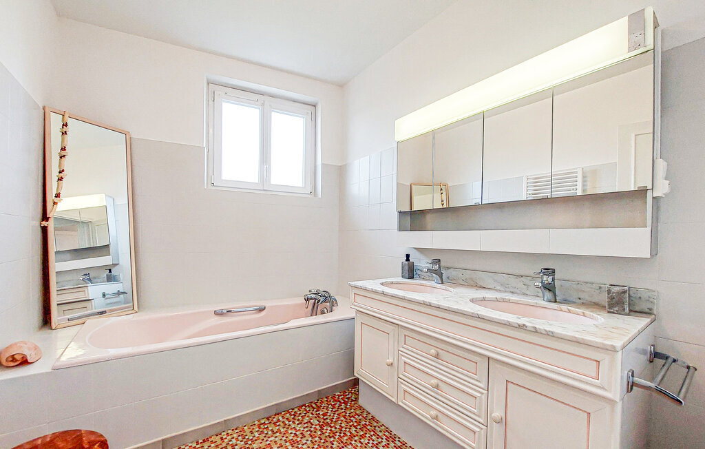 Maison 6 chambres au bord de la rivière, Touvre - Photo 30